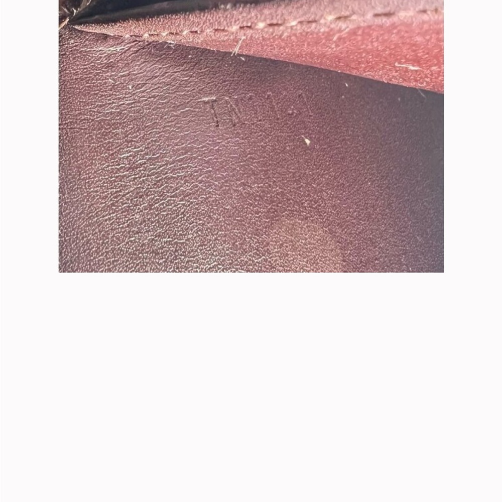 Louis Vuitton Glossy Amarante Wallet - Picture 13 of 14